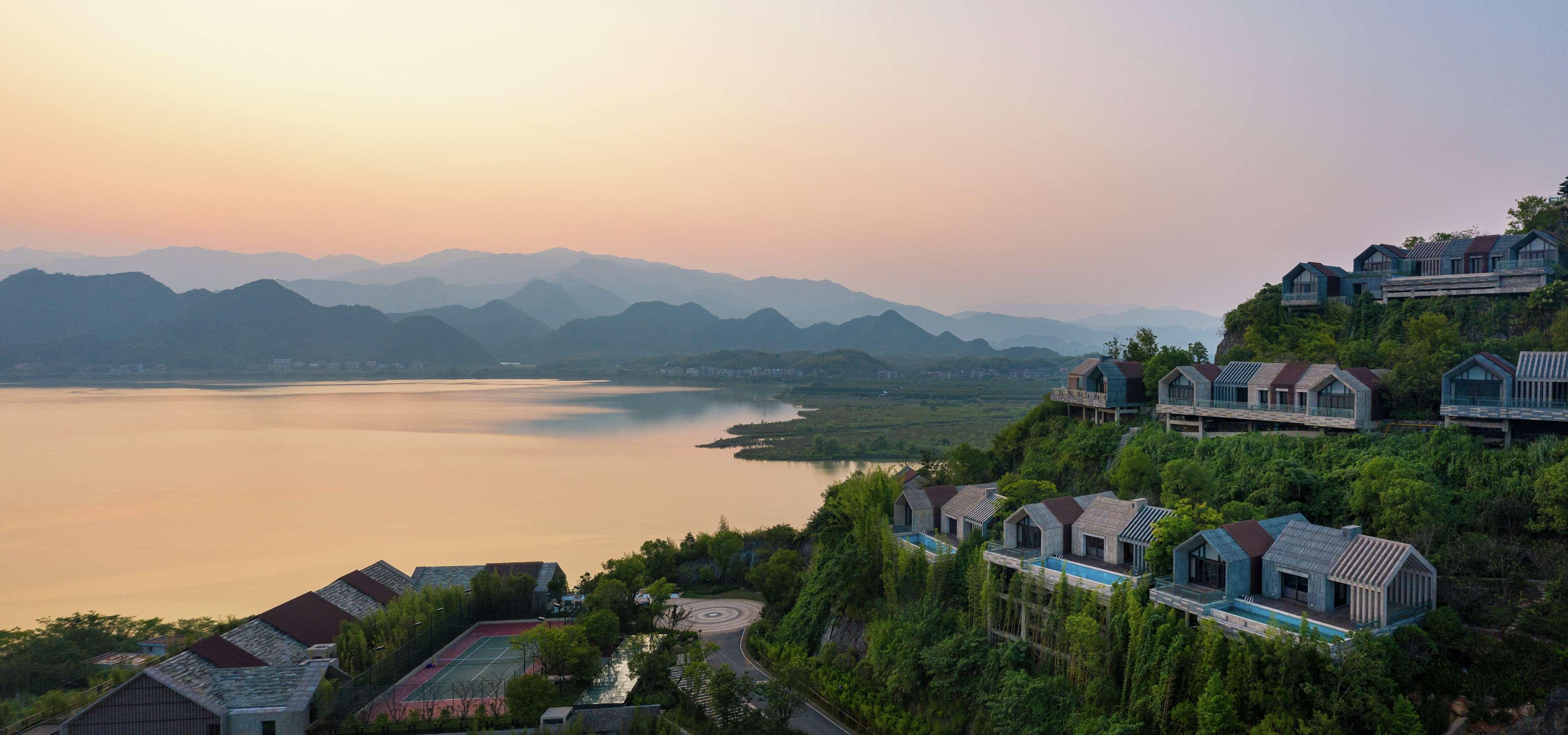 Conrad Hangzhou Tonglu Hotel Exterior photo